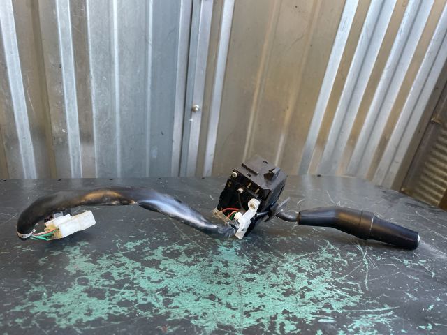 bontott HYUNDAI H-1 Bal Kormánykapcsoló Irányjelző