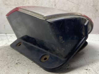 bontott HYUNDAI H-1 Bal Külső Hátsó Lámpa