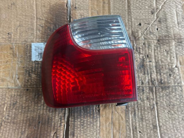 bontott HYUNDAI H-1 Bal Külső Hátsó Lámpa