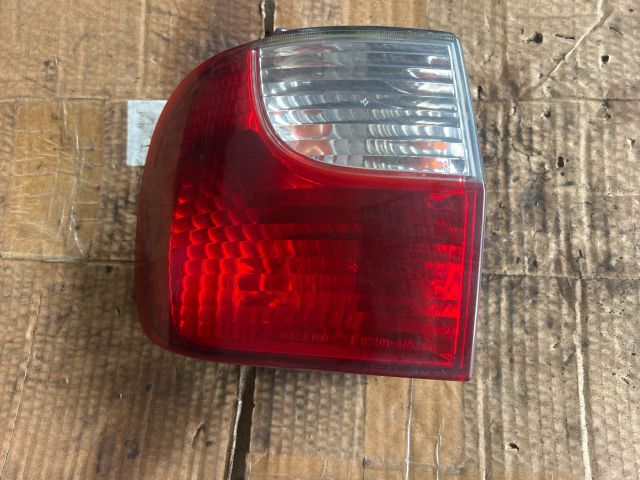 bontott HYUNDAI H-1 Bal Külső Hátsó Lámpa