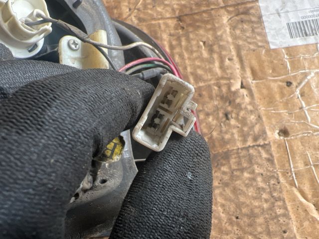 bontott HYUNDAI H-1 Bal Külső Hátsó Lámpa