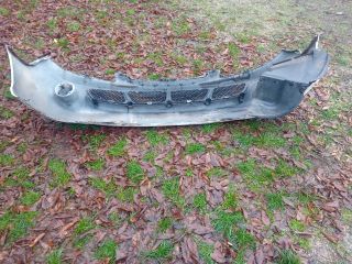 bontott HYUNDAI H-1 Első Lökhárító (Részeivel)