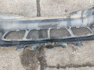 bontott HYUNDAI H-1 Első Lökhárító (Részeivel)