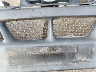 bontott HYUNDAI H-1 Első Lökhárító (Részeivel)