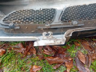 bontott HYUNDAI H-1 Első Lökhárító (Részeivel)