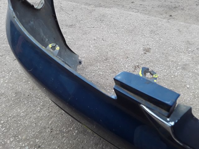 bontott HYUNDAI H-1 Első Lökhárító (Részeivel)