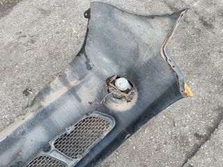 bontott HYUNDAI H-1 Első Lökhárító (Részeivel)