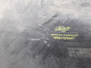 bontott HYUNDAI H-1 Első Lökhárító (Részeivel)