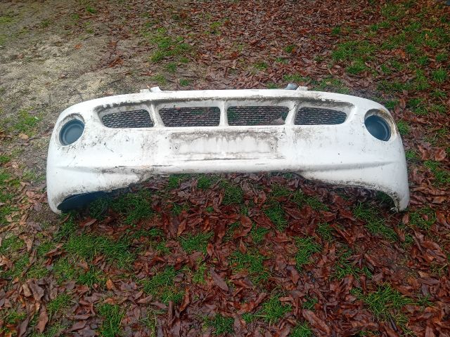 bontott HYUNDAI H-1 Első Lökhárító (Részeivel)