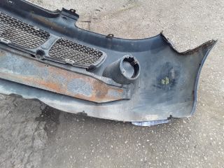 bontott HYUNDAI H-1 Első Lökhárító (Részeivel)