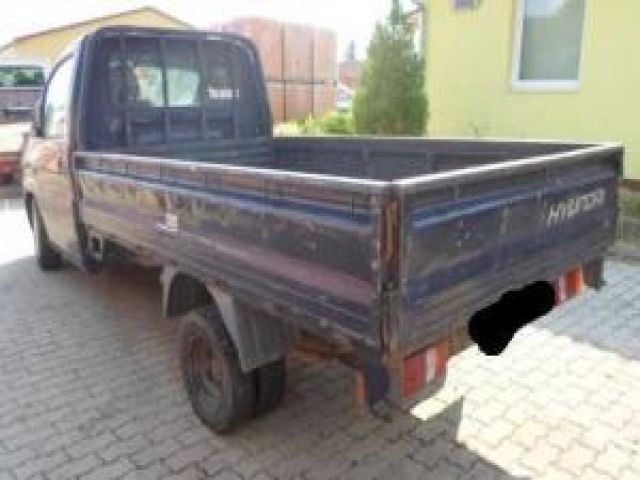 bontott HYUNDAI H-1 Hátsó Lökhárító (Üresen)