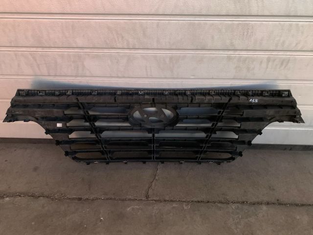 bontott HYUNDAI H-1 Hűtőrács