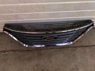 bontott HYUNDAI H-1 Hűtőrács