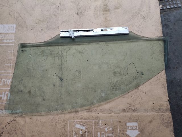 bontott HYUNDAI H-1 Jobb első Ablak