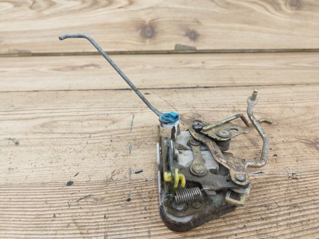 bontott HYUNDAI H-1 Jobb első Ajtózár