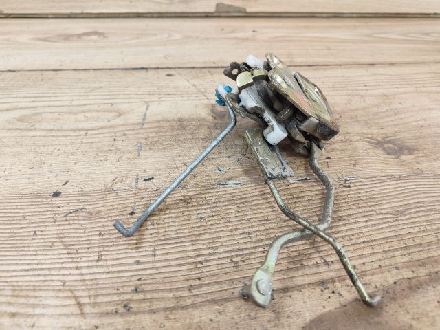 bontott HYUNDAI H-1 Jobb első Ajtózár