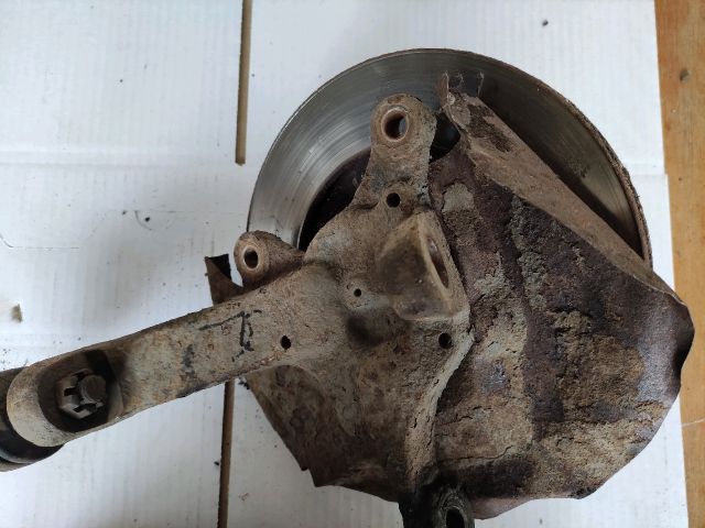 bontott HYUNDAI H-1 Jobb első Csonkállvány Kerékaggyal