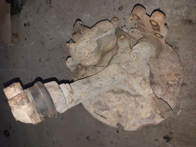 bontott HYUNDAI H-1 Jobb első Csonkállvány Kerékaggyal