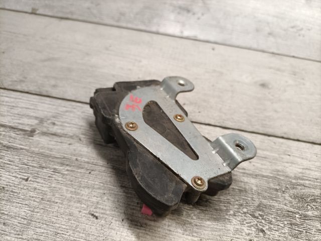 bontott HYUNDAI H-1 Jobb első Központizár Motor