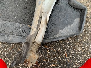 bontott HYUNDAI H-1 Jobb első Sárvédő