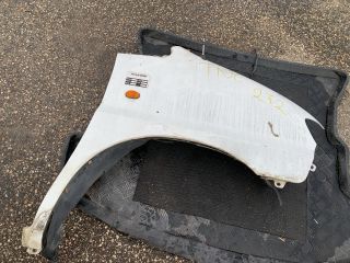 bontott HYUNDAI H-1 Jobb első Sárvédő