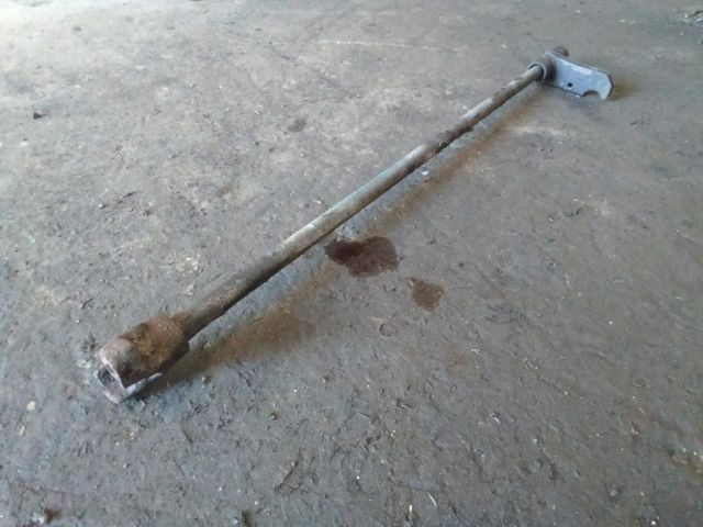 bontott HYUNDAI H-1 Jobb első Torziós Rúd