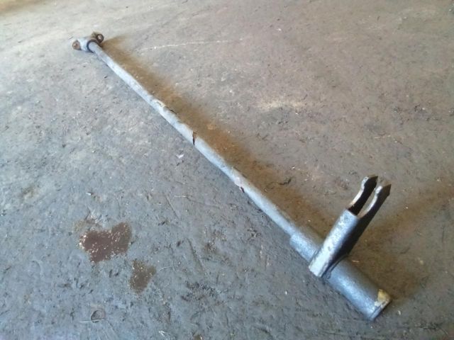 bontott HYUNDAI H-1 Jobb első Torziós Rúd