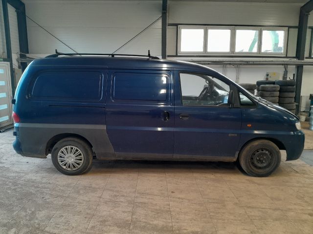 bontott HYUNDAI H-1 Jobb első Zsanér