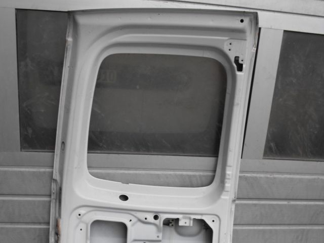 bontott HYUNDAI H-1 Jobb hátsó Ajtó (Üres lemez)