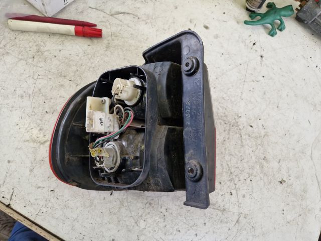 bontott HYUNDAI H-1 Jobb Hátsó Lámpa