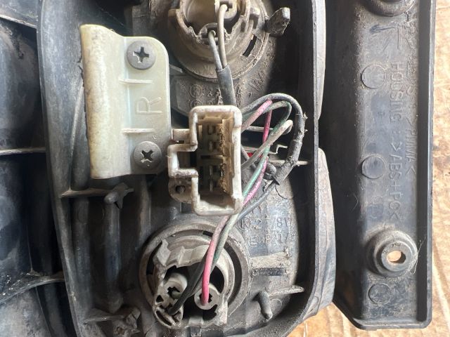 bontott HYUNDAI H-1 Jobb Külső Hátsó Lámpa