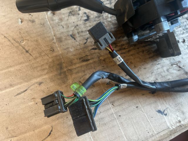 bontott HYUNDAI H-1 Komplett Kormánykapcsoló (Bajuszkapcsoló)