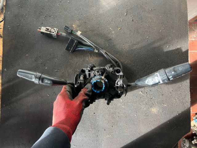 bontott HYUNDAI H-1 Komplett Kormánykapcsoló (Bajuszkapcsoló)