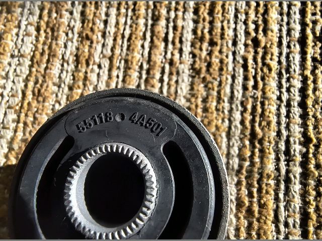 bontott HYUNDAI H-1 Lengőkar Szilent