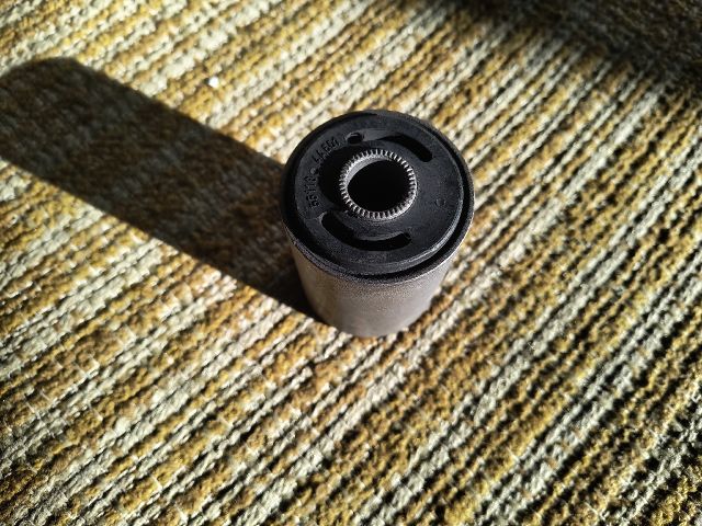 bontott HYUNDAI H-1 Lengőkar Szilent