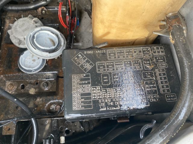 bontott HYUNDAI H-1 Motorháztető Zsanér Pár