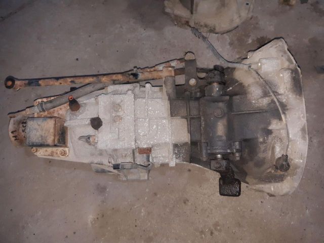 bontott HYUNDAI H-1 Váltó (Mechanikus)