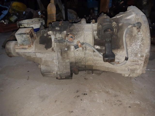 bontott HYUNDAI H-1 Váltó (Mechanikus)