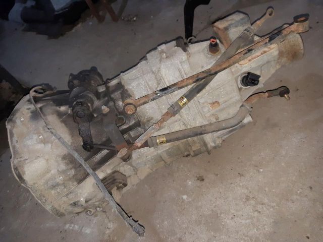 bontott HYUNDAI H-1 Váltó (Mechanikus)