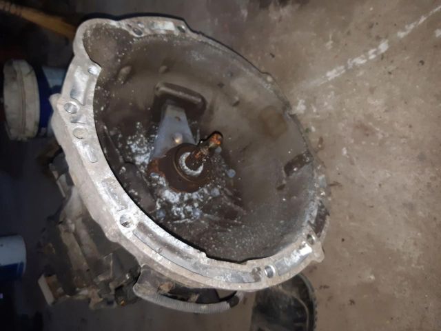 bontott HYUNDAI H-1 Váltó (Mechanikus)