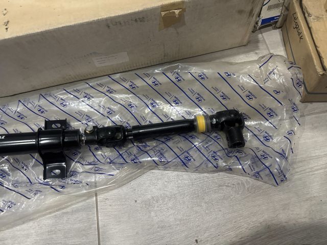 bontott HYUNDAI H100 Kormányoszlop