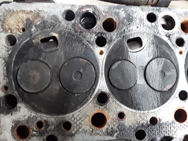 bontott HYUNDAI H200 Hengerfej