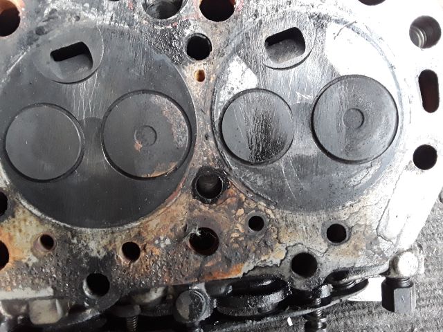 bontott HYUNDAI H200 Hengerfej