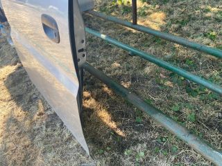 bontott HYUNDAI H200 Bal első Ajtó (Részeivel)