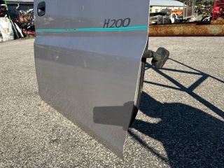 bontott HYUNDAI H200 Jobb első Ajtó (Részeivel)