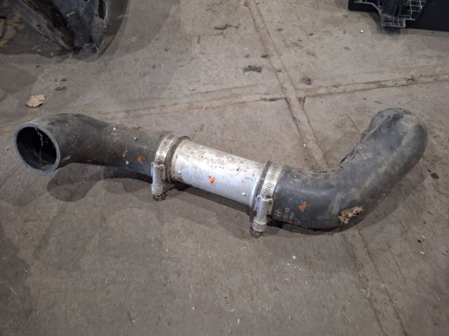 bontott HYUNDAI H350 Turbócső