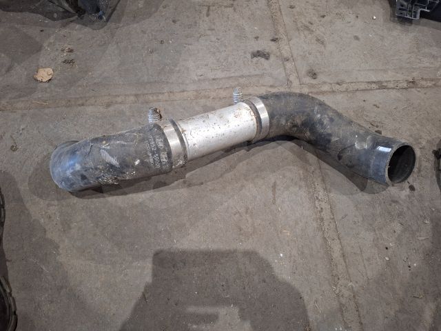 bontott HYUNDAI H350 Turbócső
