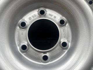 bontott HYUNDAI H350 Acélfelni (1 db)