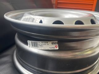 bontott HYUNDAI H350 Acélfelni (1 db)