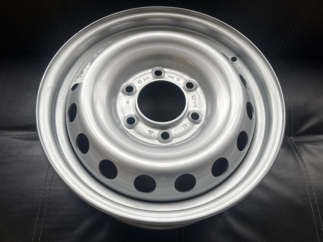 bontott HYUNDAI H350 Acélfelni (1 db)